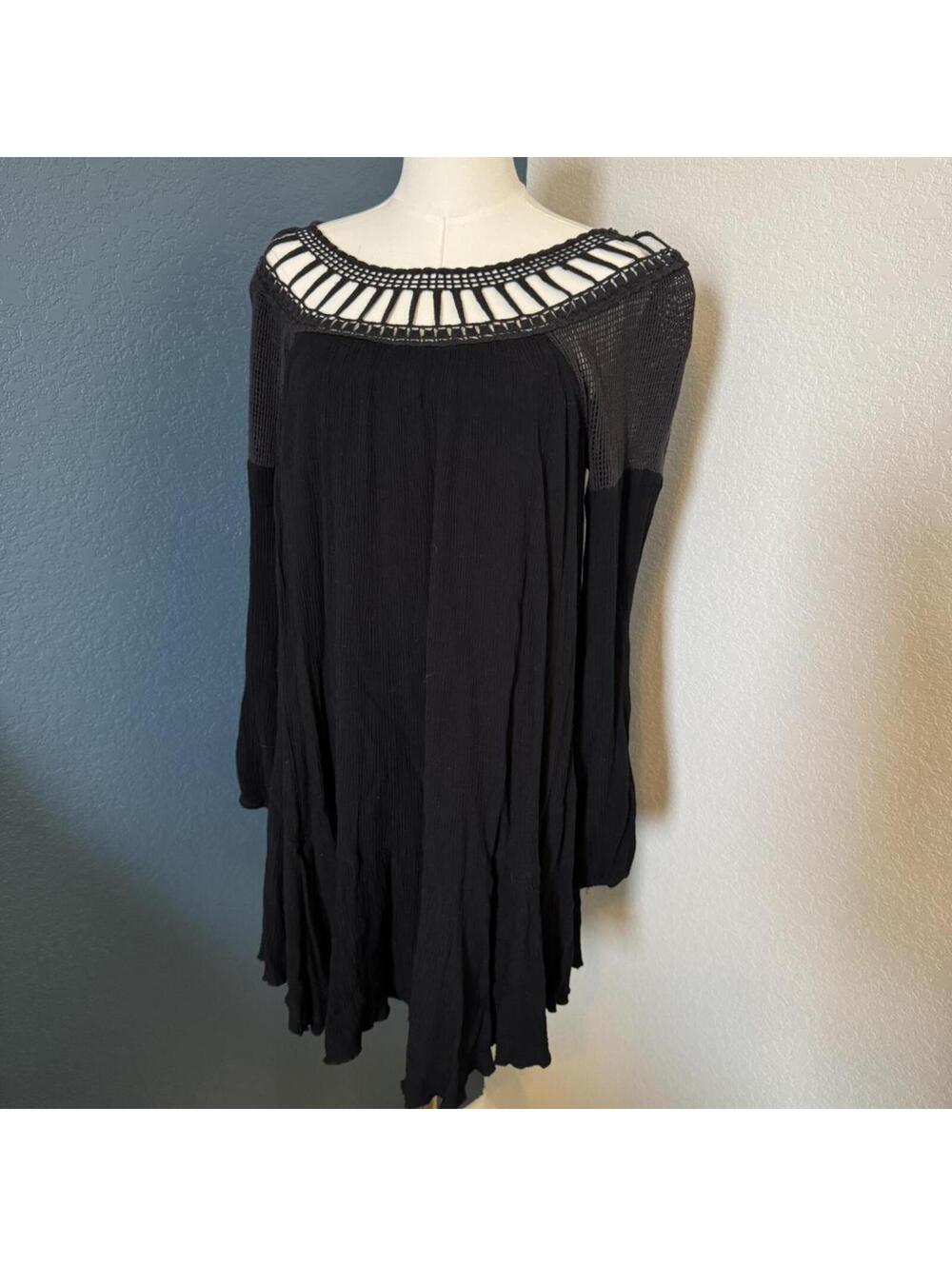 Free People Black Crochet Trim Long Sleeve Tunic Dress,‎ Small